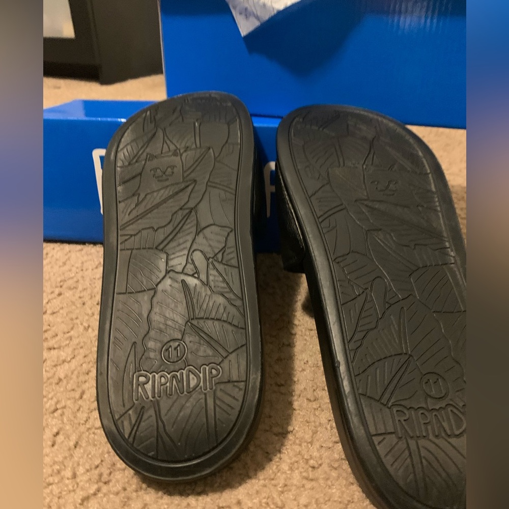 Ripndip mens slide in color black